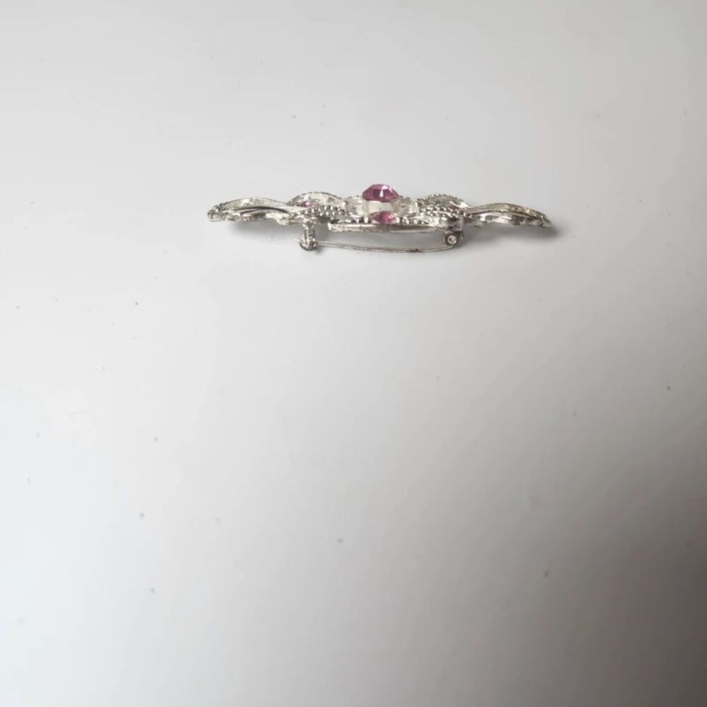 Pretty brooch - Picture 2 of 2
